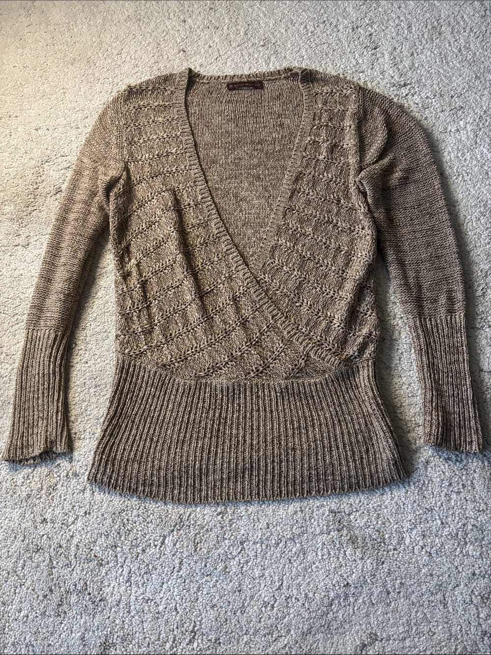 Bandolino Women’s Chunky Knitted Deep V-Neck Sweater Top In Taupe Size Medium
